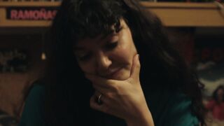 Ana Rujas, Sarah Benavente, Clara Sans - Cardo s01e04-05 (2021) TV SHOW Hot Scenes