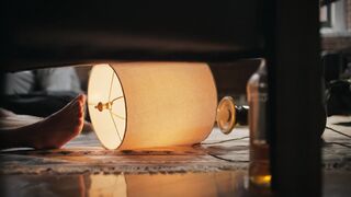 Kaley Cuoco hot - The Flight Attendant s01e06 (2020) TV Show Sexy Celebs