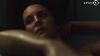 Nada Sargin nude - Vreme zla s01e01 (2021) TV Topless Video
