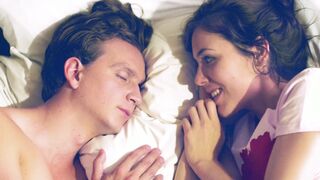 Helena Puig, Tessie Herrasti - Los otros humanos Tóxico (2015) Naked Film Scene