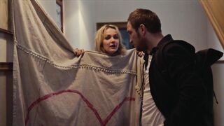 Henriette Confurius, Luise Heyer - Generation Beziehungsunfähig (2021) Sexy Celebs