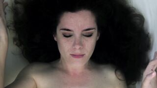 Nuria Gago – Alba (2012) Nude Film Scene