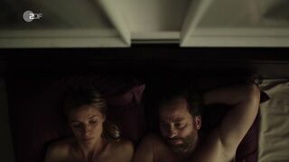 Lisa Potthoff - Eine riskante Entscheidung (2022) Hot Celebrity