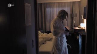 Natalie O'Hara - Der Bergdoktor s15e04 (2022) Nudity Film Scenes