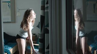 Agnieszka Grochowska - Hold Tight (Zachowaj spokój) s01e02 (2022) Naked Scene