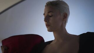 Charlie Murphy - Halo s01e02 (2022) Nude Celebs