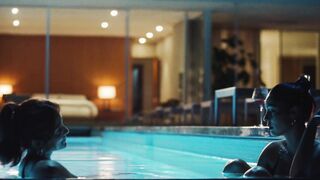 Alexa Demie, Minka Kelly – Euphoria s02e06 (2022) Hot Bikini Scene