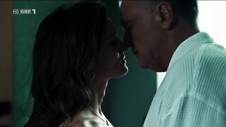 Alma Hasun - Vorstadtweiber s01e59 (2022) Naked Actress