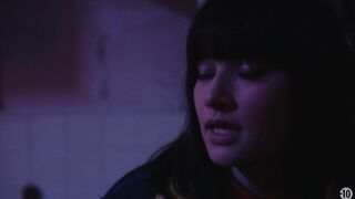 Ayumi Roux, Flavie Delangle - Skam s09e05 (2022) Lesbian Sex scene (TV SHOW)