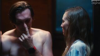 Justyna Wasilewska - Nieobecni s02e03 (2022) Hot Kiss Scene