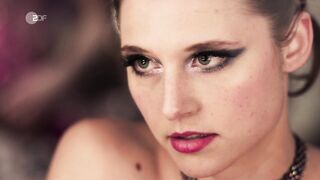 Svenja Jung, Luise Befort - The Palace (Der Palast) s01e01-06 (2022) Naked TV Series