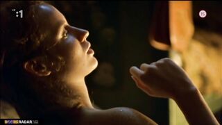 Tatiana Pauhofova - Krute radosti (2002) nude scenes