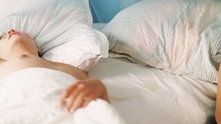 Trine Dyrholm - I Kina spiser de hunde (1999) naked video