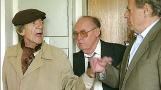 Zdena Kadlecova - Pomale sipy s01e04 (1993) nude scenes