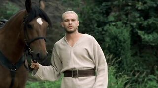 Agnieszka Sitek - Zaklinac - Wiedzmin s01e02 (2002) nude scenes