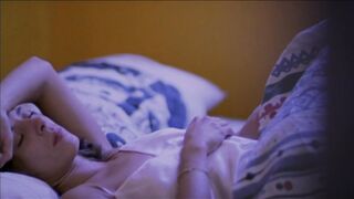 Susana Monje naked  - A Violeta (1999) topless scene