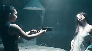 Oksana Borbat, Xeniya Fesenko, Amanda Righetti - Return to House on Haunted Hill (2007) naked actress