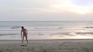 Allison Smith, Hedy Burress - Los anos barbaros (1998) nude scene