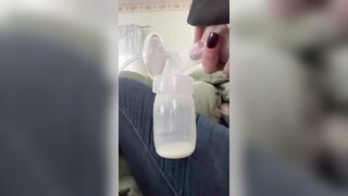 PUMPING my BREASTMILK. Unloading some firm you can hear it!