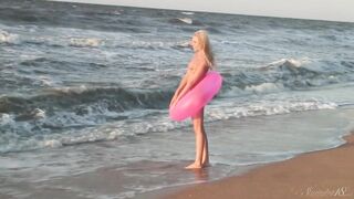 Hot Blonde Girl Around The Beach Utter Bare