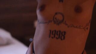 Leah Lovett - DOUCHE