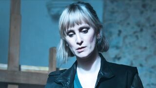 Ayumi Roux topless - Les rivieres pourpres (2022) s04e03