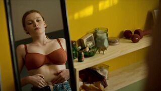 Ines Høysæter Asserson nude - Royalteen (2022)