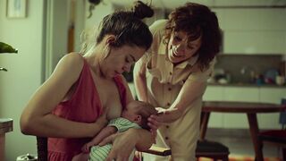 Laia Costa sexy - Cinco lobitos (2022)