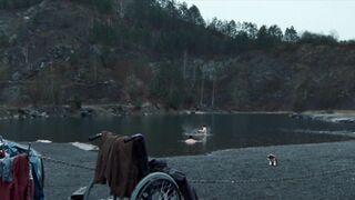 Leona Sklenickova nude - Stínohra (2022)