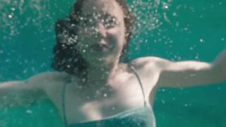 Louise Chevillotte nude - Une femme à la mer (2022) Full Frontal