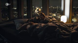 Marie Leuenberger, Vanessa Eckart nude - Laim und das Hasenherz (2022)