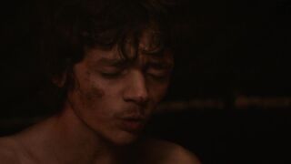 Marina Hands nude - Hommes au bord de la crise de nerfs (2022)