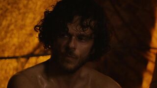 Marina Hands nude - Hommes au bord de la crise de nerfs (2022)