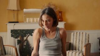 Marion Barbeau nude - En corps (2022) Massage and Sex Scene