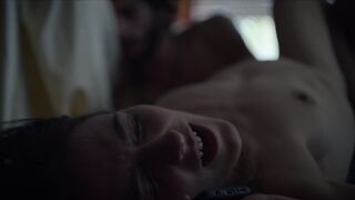 Seyneb Saleh nude -MG (2022) s01-e01