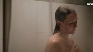 Caroline Taillet nude - La Théorie du Y (2022) s03-e05 Hot Bath Scene