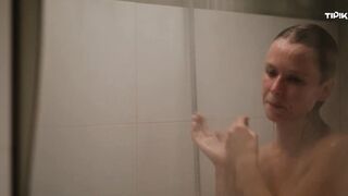 Caroline Taillet nude - La Théorie du Y (2022) s03-e05 Hot Bath Scene