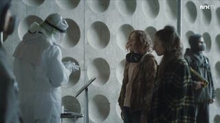 Flo Fagerli sexy - Kuppel 16 (2022) s01-e01 Voyeur Scene