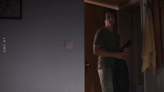 Hilde Dalik nackte - Für immer tot (2022) Topless German Actress