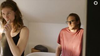 Lisa Hagmeister sex scene - Tatort  (2022) Episode1215