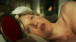 Ludivine Sagnier nude - The Serpent Queen (2022)  s01e06 Topless Actress