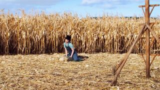 Mia Goth sexy - Pearl (2022)