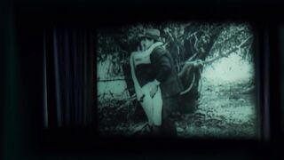 Mia Goth sexy - Pearl (2022)