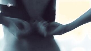 Sophie von Kessel not nudity scene - Erzgebirgskrimi (2022)s01e06