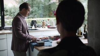 Peri Baumeister nude - Neuland (2022) s01-e03 Sex Episode