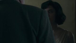 Clara Antoons, Jade Labeste sexy - Maigret (2022)