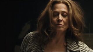 Elizabeth Banks, Sigourney Weaver nude - Call Jane (2022)