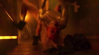 Emilia Schüle, Anne Müller nackte - The Perfumier (2022) hot thriller scene