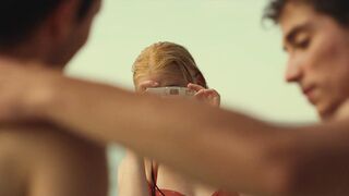 Giannina Fruttero, Meritxell Calvo, Carla Linares nude - Smiley  (2022) s01-e04-07 Lesbian