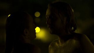 Isaline Prévost sexy - La vie devant (2022) s01e02